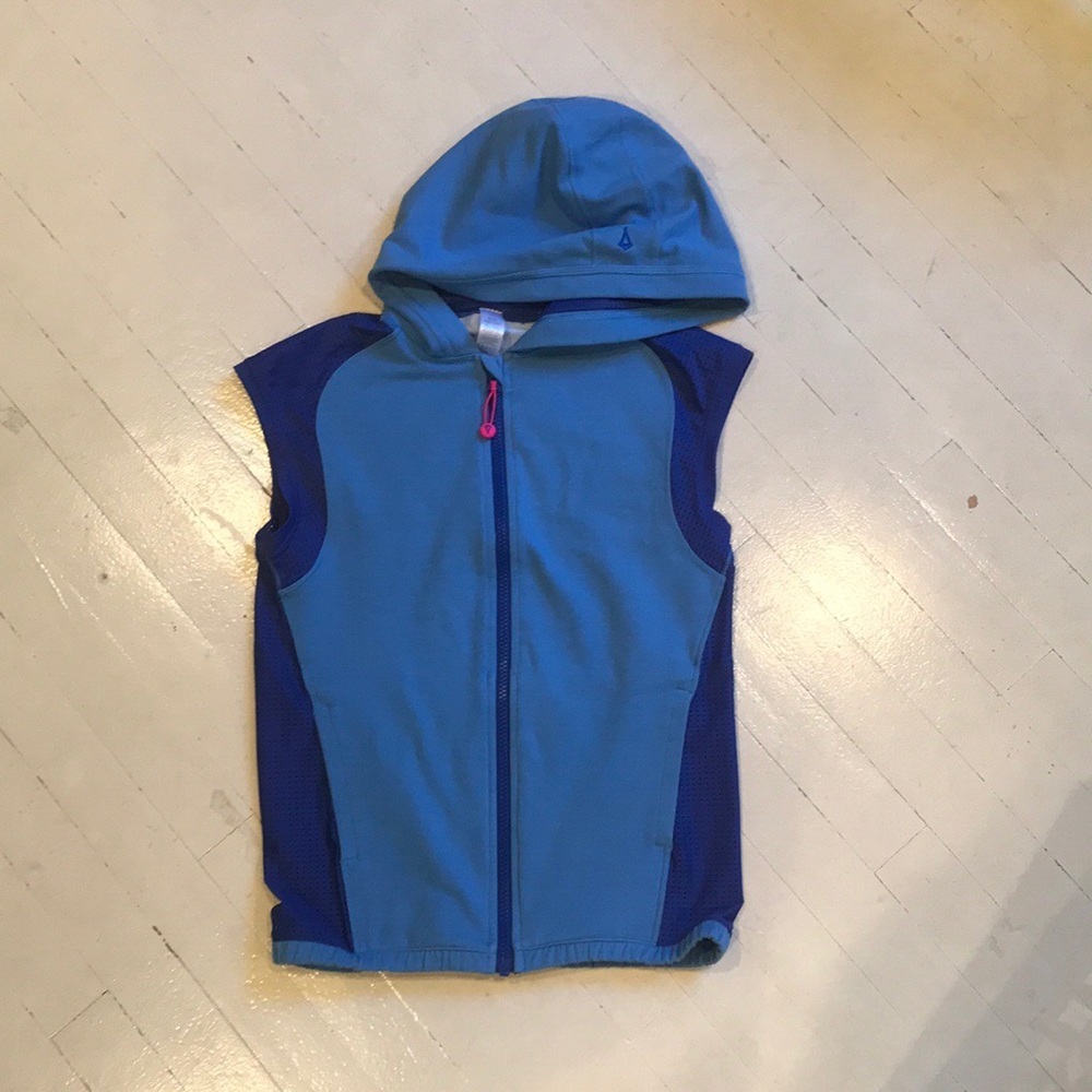 Ivivva hooded vest